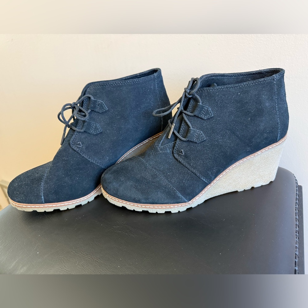 Toms Black Suede Wedge Lace Ankle Boots